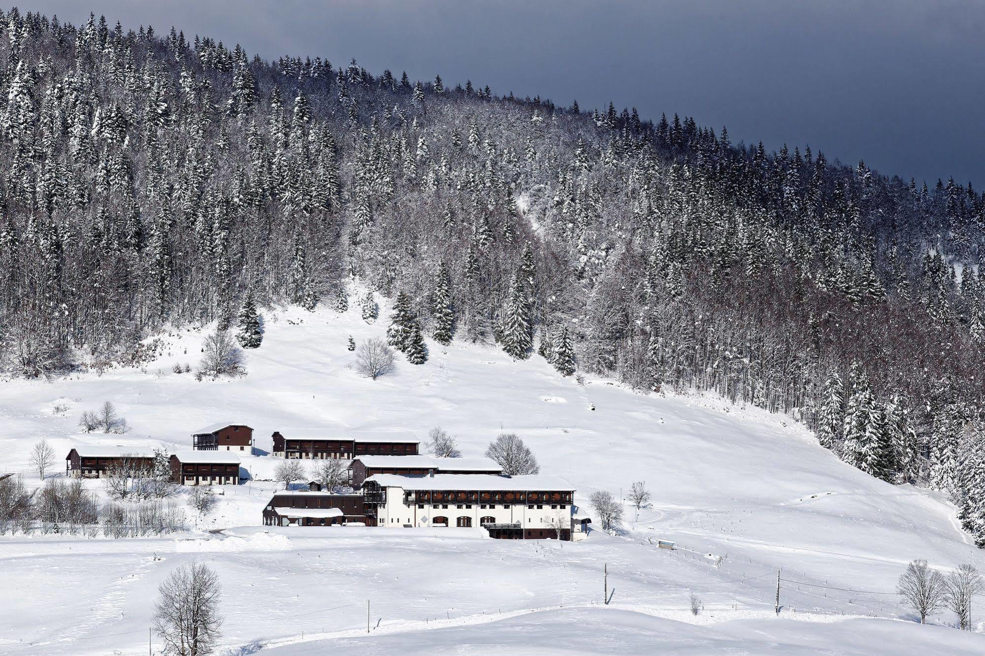 Hotel Club Le Risoux Bois-dʼAmont Eksteriør bilde